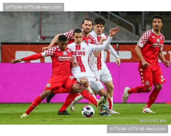 科隆2-1逆转波鸿,赢得价值六分的保级大战 科隆2-1逆转波鸿,赢得价值六分的保级大战