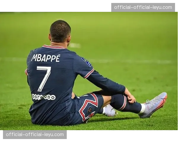 分析:低位防守盛行是否导致了法甲联赛观赏性的下降?收视率数据给出不同答案 分析:低位防守盛行是否导致了法甲联赛观赏性的下降?收视率数据给出不同答案