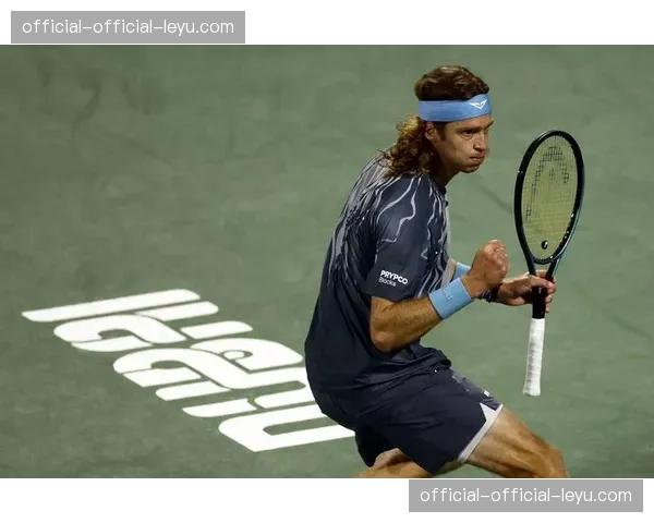 迈阿密男单八强战：鲁内苦战三盘击败卢布列夫